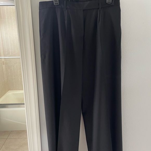 Jill Sander. Light weight 100% virgin wool. - Picture 2 of 9